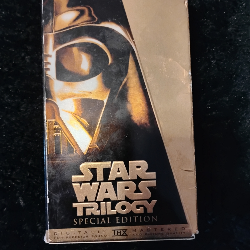 Star Wars Trilogy Special Edition - Black and Gold